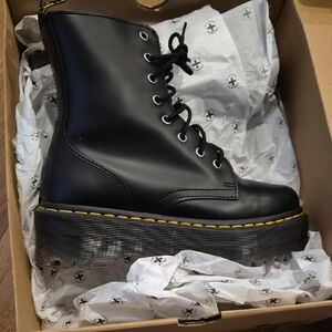 Womens Dr. Martens Black Platform Combat Boots Size 7